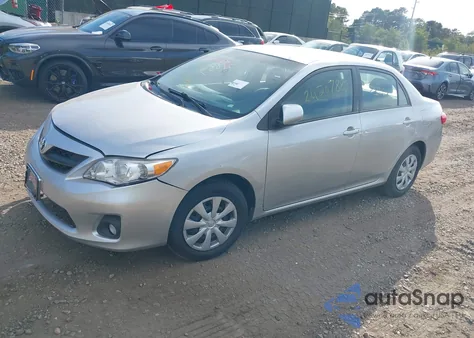 2011 Toyota Corolla Le z USA, uszkodzony, nr VIN 2T1BU4EE3BC612386